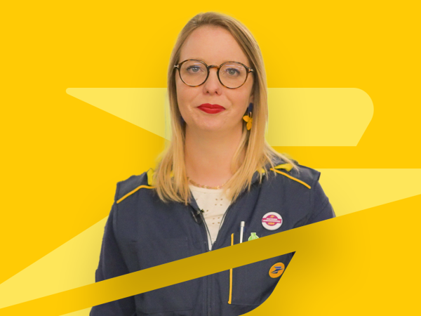 Découvrez le portrait de Virginie, Factrice Guichetière !