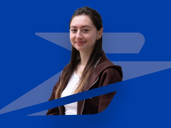 Découvrez le métier de Pauline, Product Manager au sein du Groupe La Poste. 
